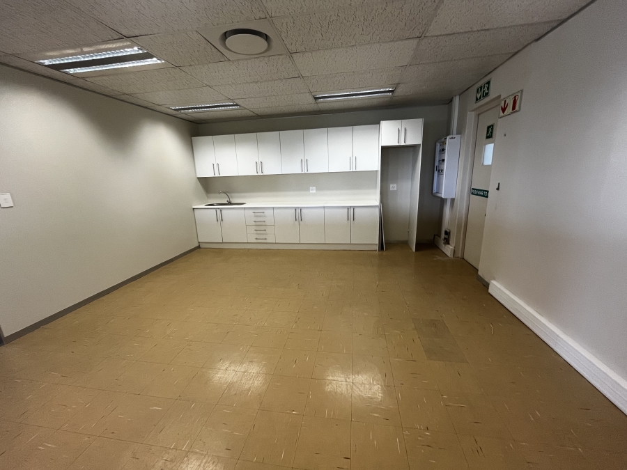 To Let commercial Property for Rent in Rosenpark Western Cape
